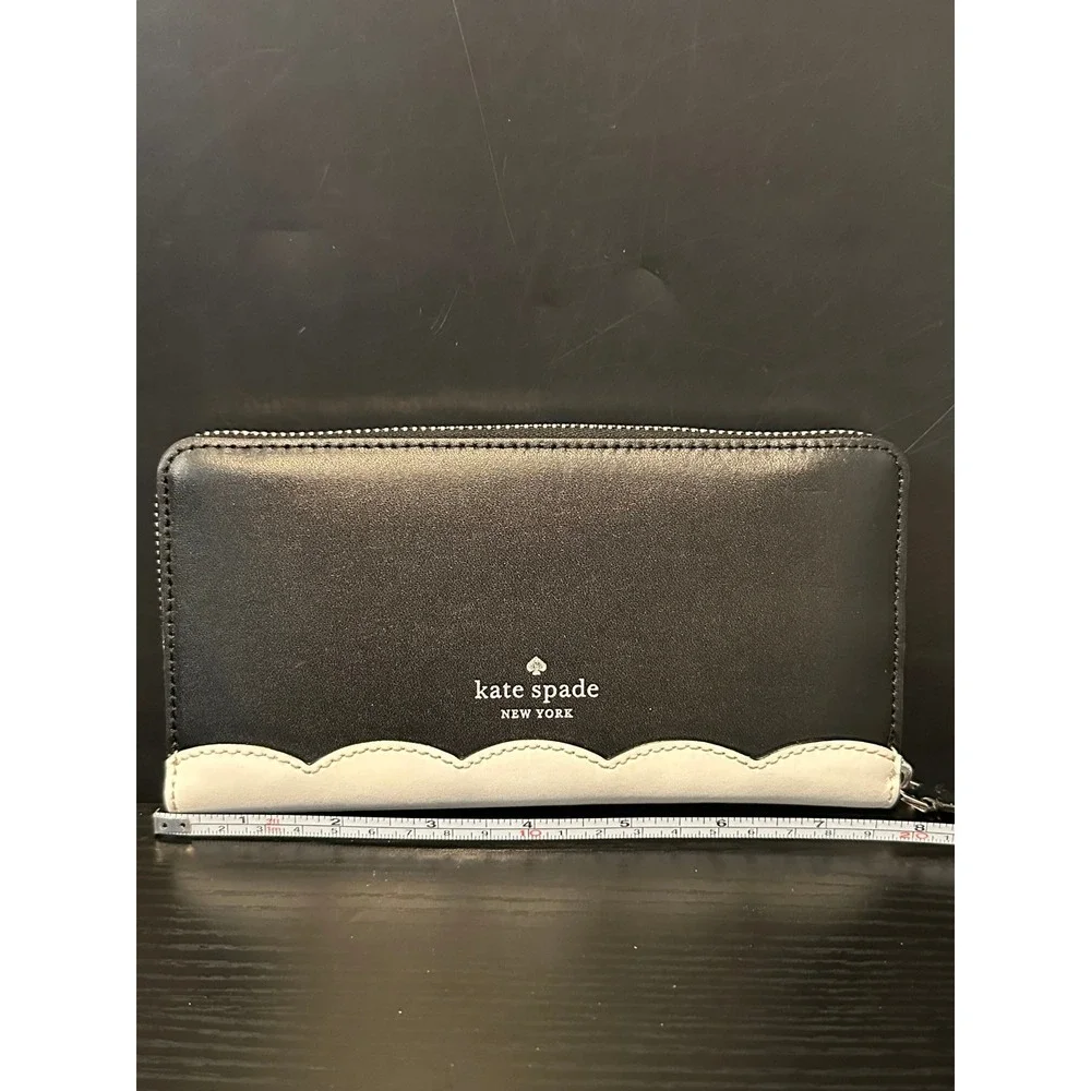 Kate Spade New York Penguin Zip Around Continental Wallet‎ Black White Floral